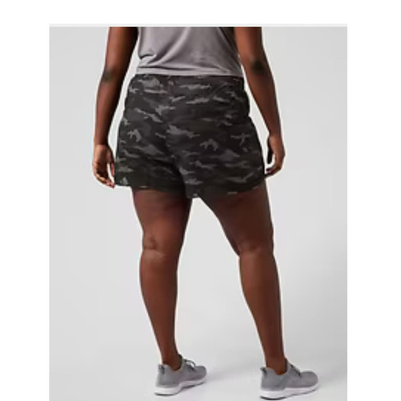 Athleta Printed Mesh Racer Run Short 4" Black Camo Size 3X NWT - Picture 1 of 7